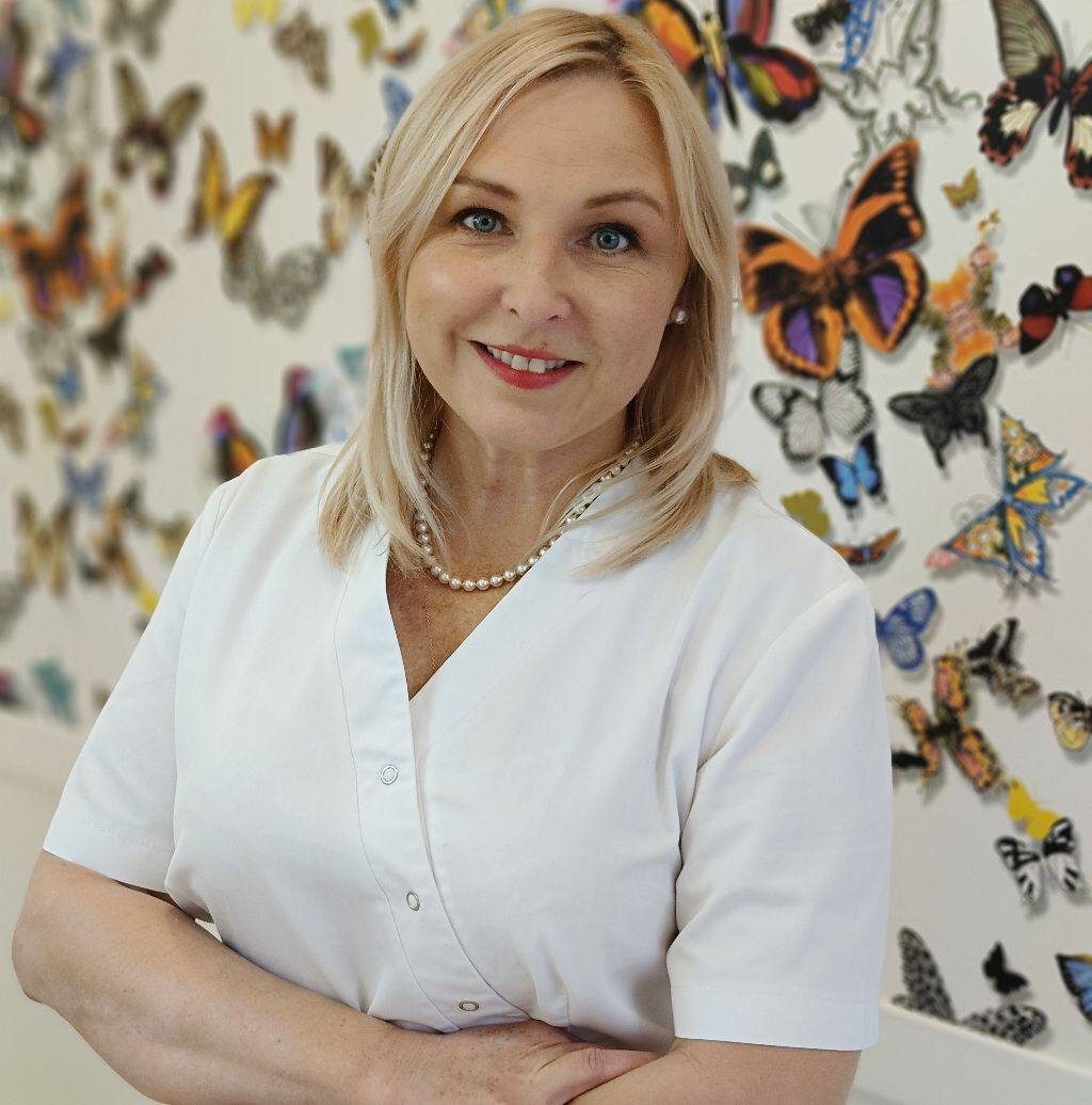 dr Monika Gerc w gabinecie Dentystka w Piasecznie
